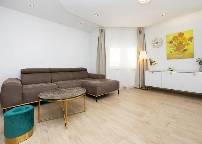 Awesome In With Wifi Apartment