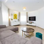Apartamento Beautiful Apartment In Split With Wifi Split