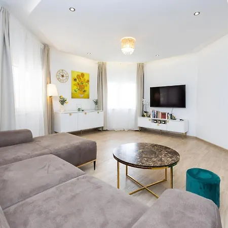 Apartament Beautiful Apartment In Split With Wifi Split