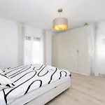 Beautiful Apartment In Split With Wifi Apartman