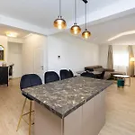Beautiful Apartment In Split With Wifi Apartman *